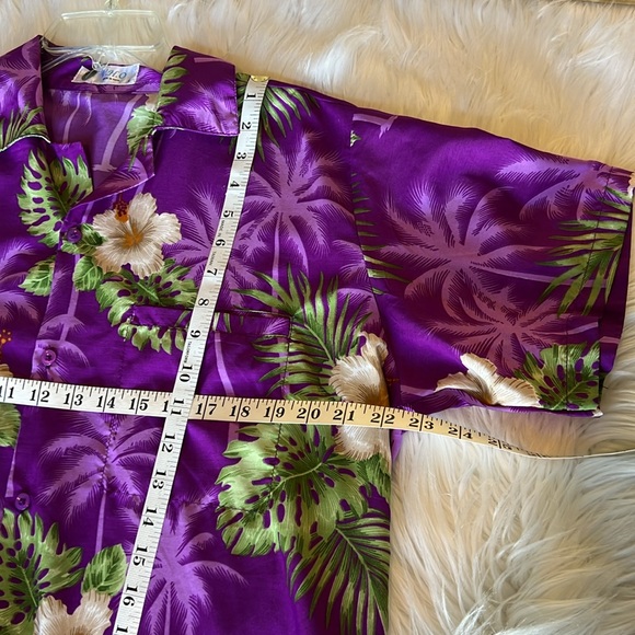 💝 $2 when Bundled 💝 Purple Tropical Button Up Shirt Size L - Picture 6 of 9
